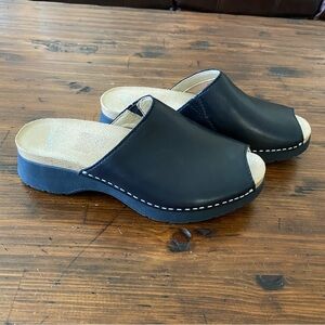 Dansko Black Leather Open-Toe Clog Sandals with White Stitching